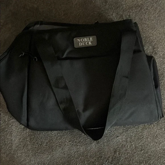 Dog carry tote - Picture 1 of 3